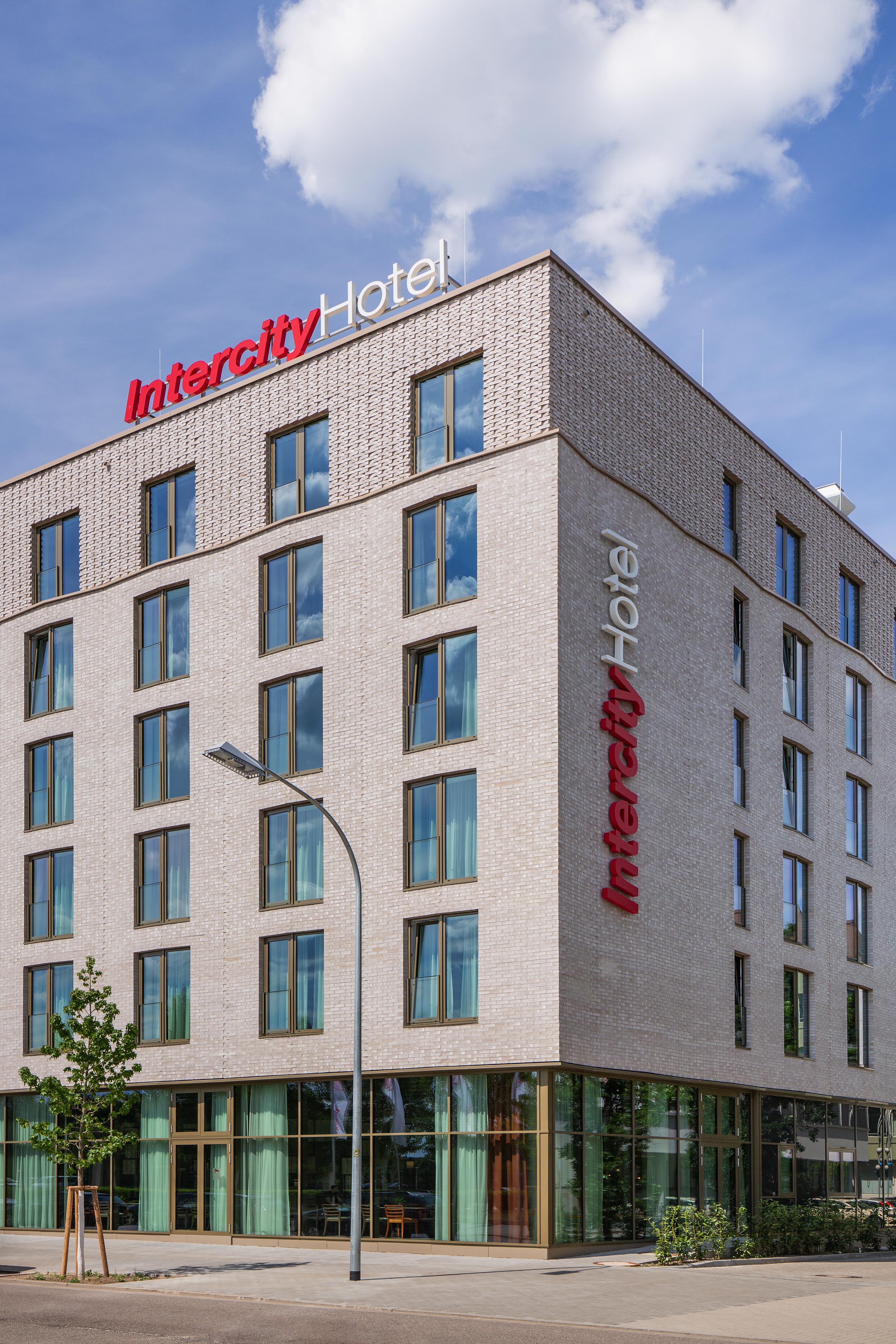 Intercityhotel Саарбрюкен Екстер'єр фото
