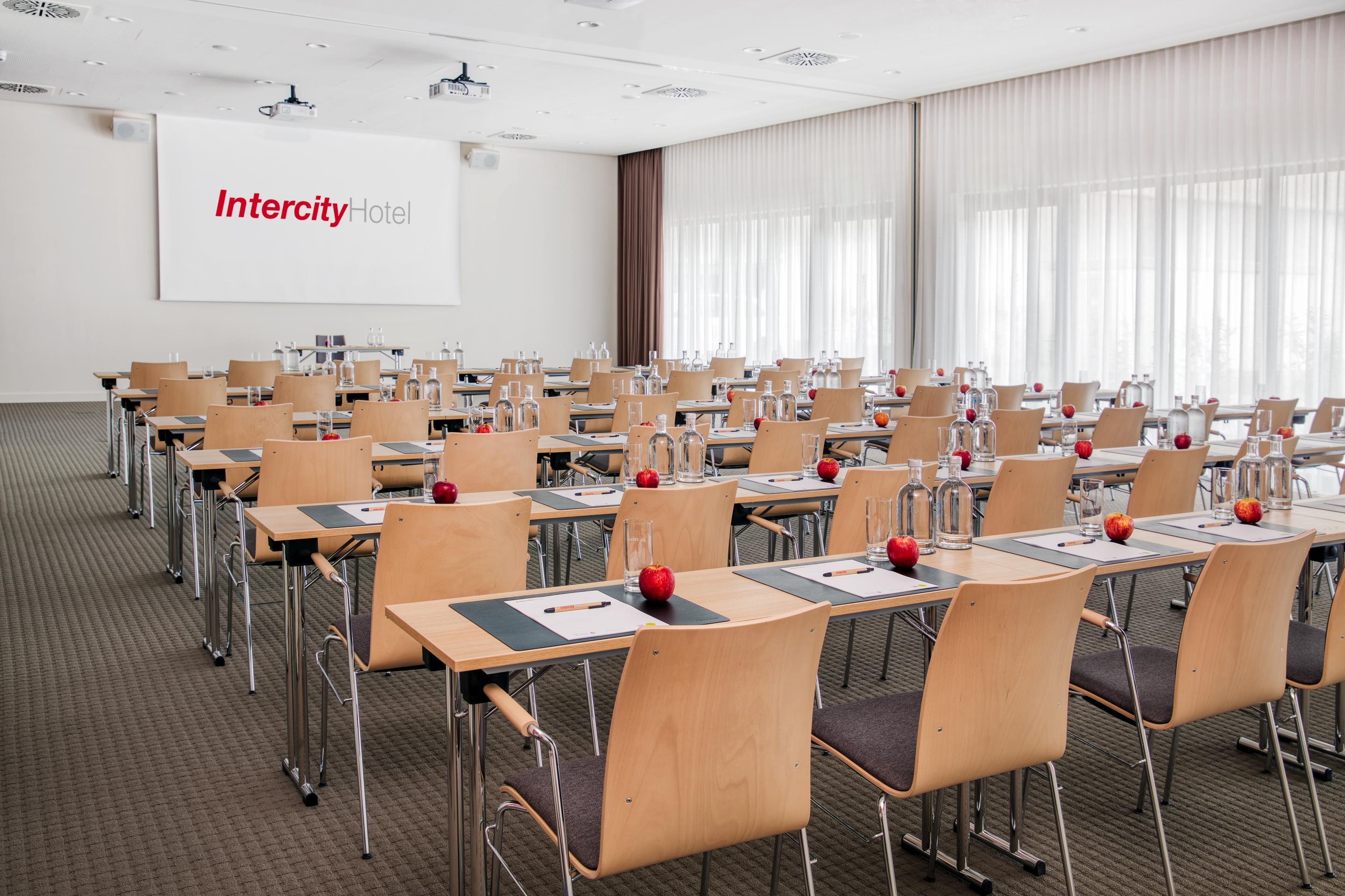 Intercityhotel Саарбрюкен Екстер'єр фото